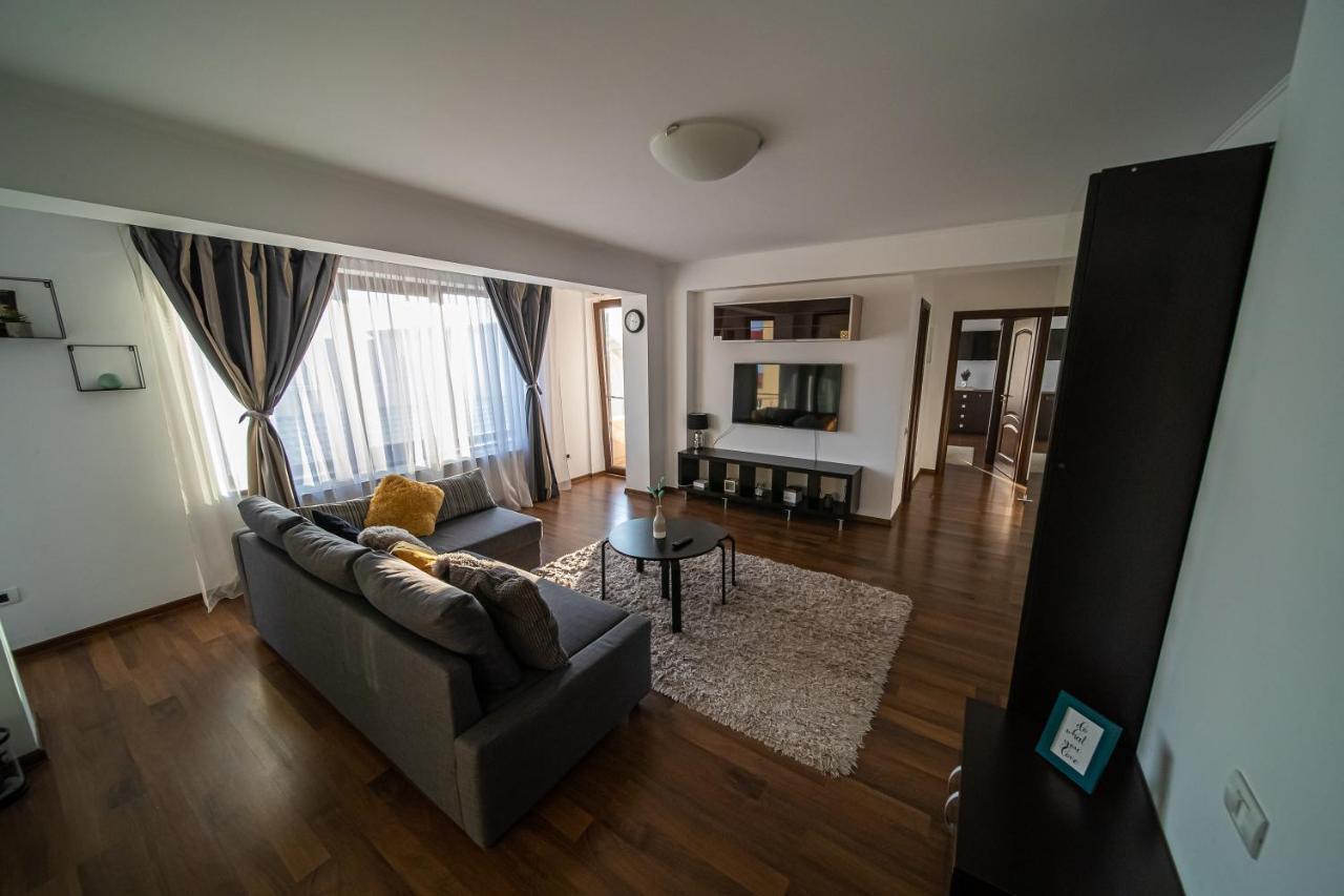 Apartament Tatu Bar&Grill Otopeni Exteriér fotografie